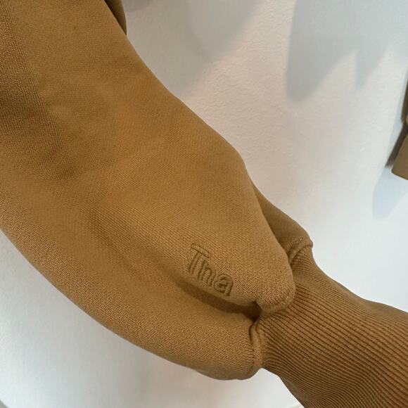 Aritzia TNA Cozy AF fleece mustard gold cropped raw hem hoodie small - Picture 3 of 4